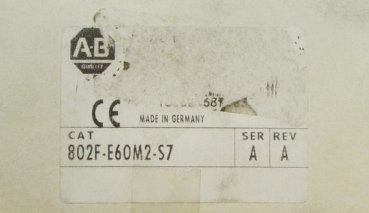 ALLEN BRADLEY 802F E60M2 S7 Key Safety Interlock Switch