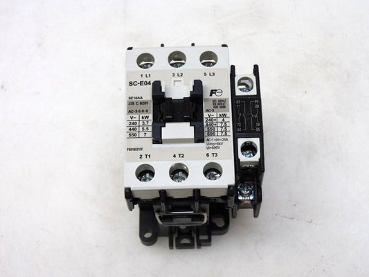 FUJI SC-E04 CONTACTOR 220/240V W/ SZ-AS1/T AUX CONTACT BLOCK & SZ-Z2 SURGE SUP