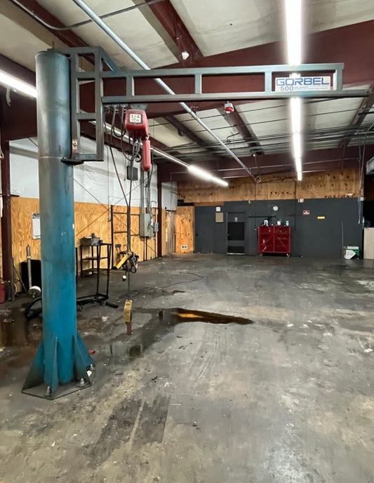 Gorbel 500Lb 1/4 T Ton Base Post Mount Jib Crane W/ Dayton 110V 1Ph Chain Hoist