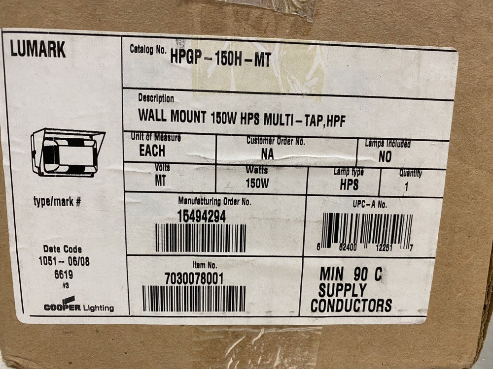 New in Box Cooper Lumark HPGP-150H-MT Wall Mount 150W HPS Multi-Tap HPS