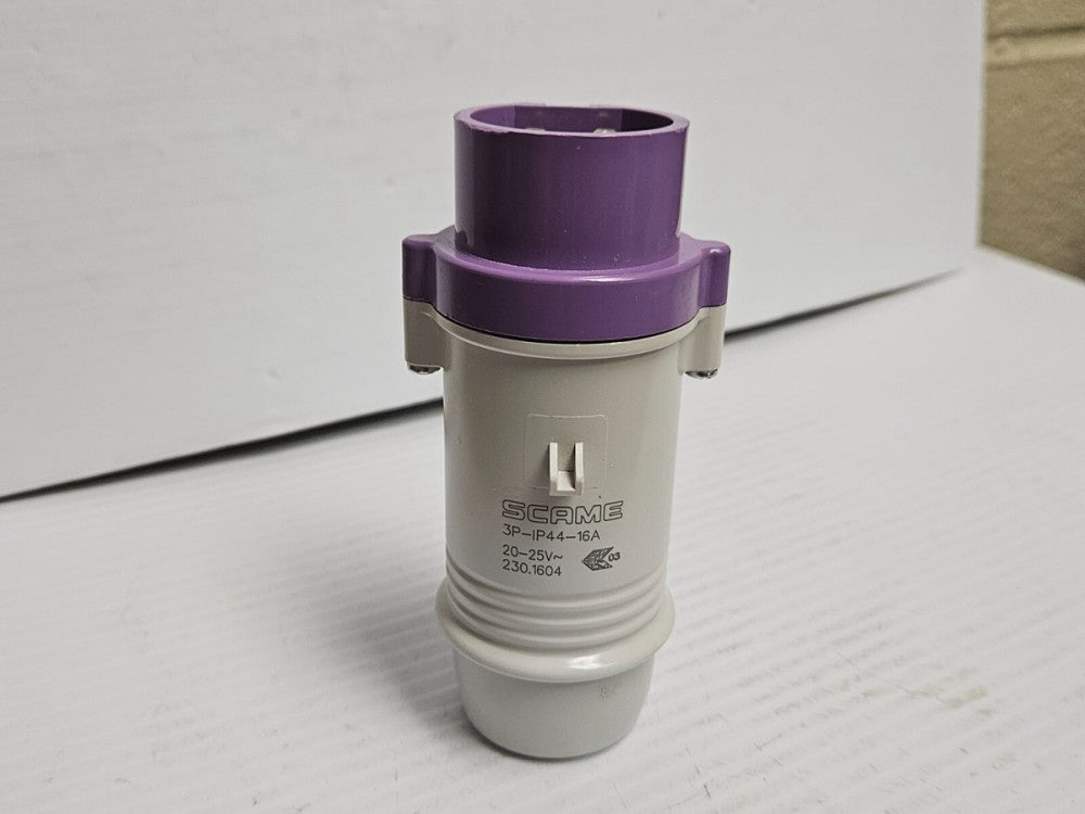 SCAME INDUSTRIAL MALE POWER PLUG 230.1604 3P 16 A AMP 20-25V - USED
