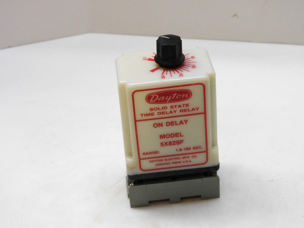 DAYTON 5X829F SOLID STATE RELAY 120VAC 50/60Hz 1.8-180SEC W/ BASE 5X852E