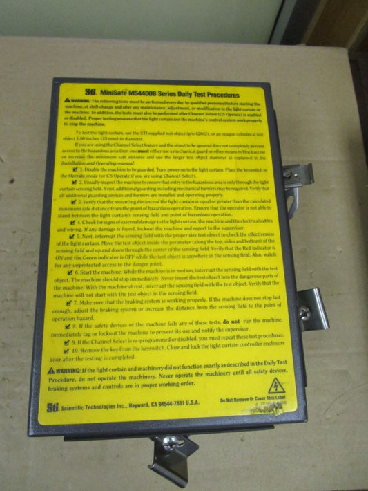 STI MINISAFE MS4408B LIGHT CURTAIN CONTROLLER MS4400B SERIES P/N 28334