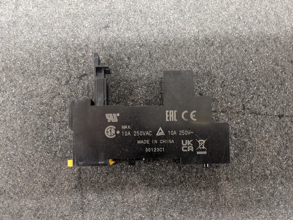 New, Omron, P2RFZ-05-E, DIN-RAIL SOCKET FOR G2R-1(S)RELA - Lot of 8pcs