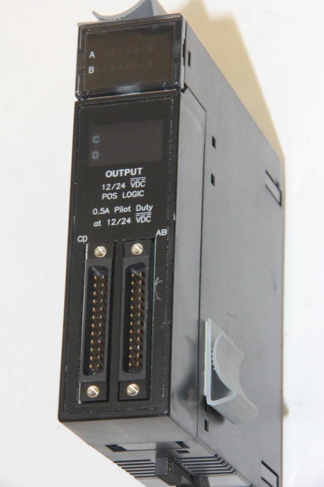 GE FANUC IC693MDL753G 12/24VDC 0.5A 32PT POS Output Module