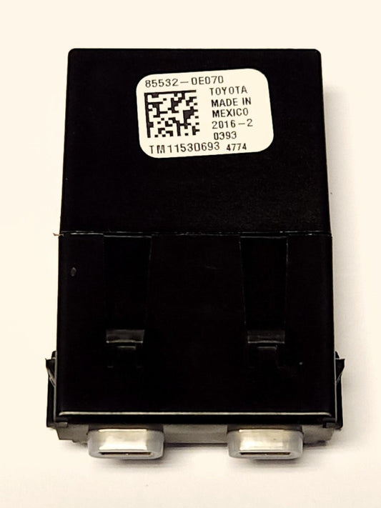 TOYOTA 85532 0E070 PA6+GF15 USB Type C Socket Charger 2016-2