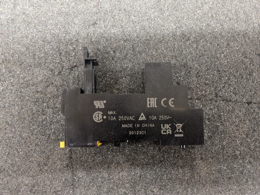 New, Omron, P2RFZ-05-E, DIN-RAIL SOCKET FOR G2R-1(S)RELA - Lot of 8pcs