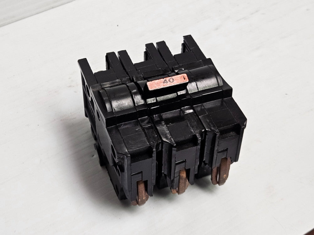FEDERAL PACIFIC FPE STAB-LOK CIRCUIT BREAKER NA-NI 40 A AMP 3P 3 POLE 240VAC