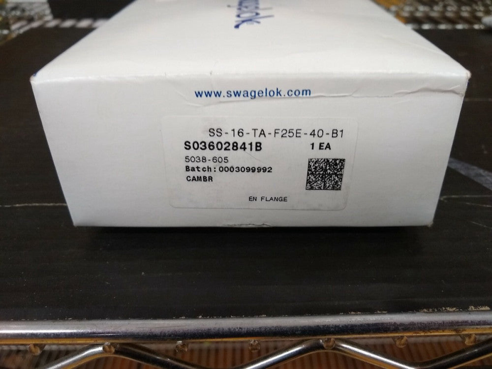 New, Swagelok, SS-16-TA-F25E-40-B1, 1" TUBE ADAPTER X DN 25 PN 40 SEALING