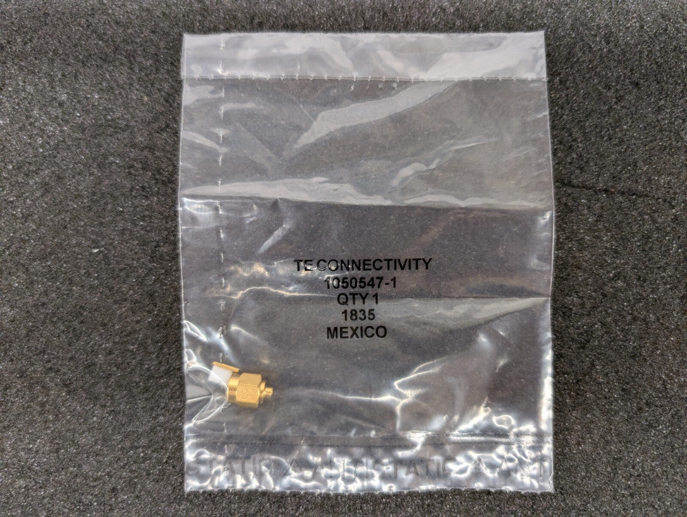 New, AMP/Tyco, 1050547-1, Connector - Lot of 6pcs