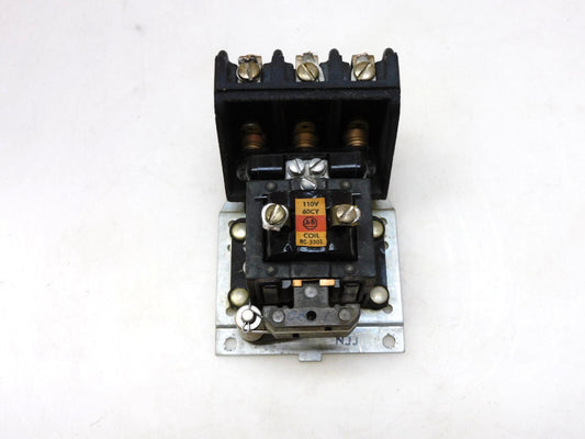 ALLEN BRADLEY BULLETIN 702 CONTACTOR RELAY SIZE 0 15A 220V SER 0170A26A 110VCOIL